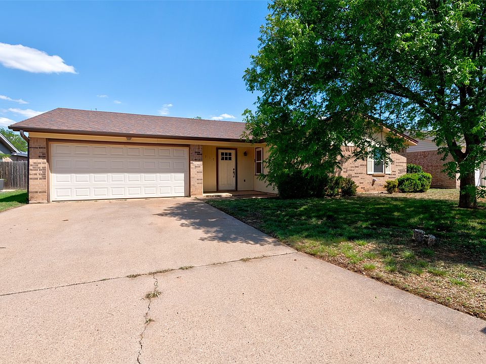 1st image of 2317 Brenda Ln