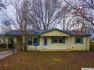 110 Blueberry Ln SW, Decatur, AL 35601