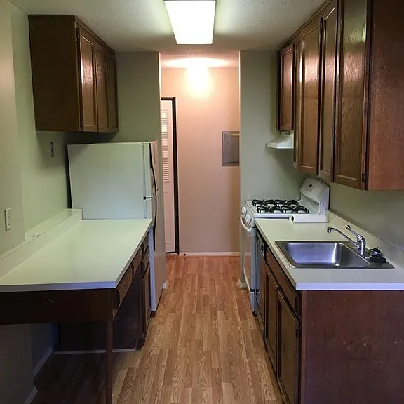 46 Shrewsbury Green Dr #B — Photo 6