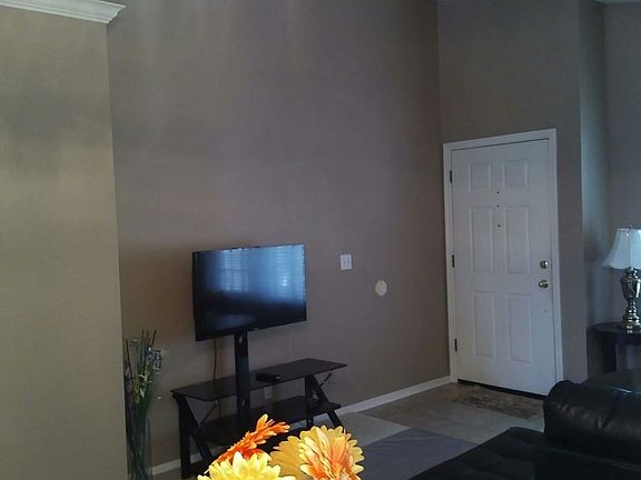 3rd image of 1495 Zinnia Way