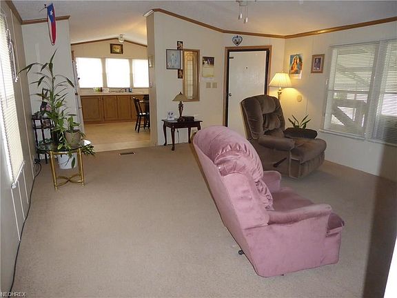 4th image of 106 Delaware Cir