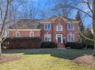 6410 Clubside Dr, Whitsett, NC 27377