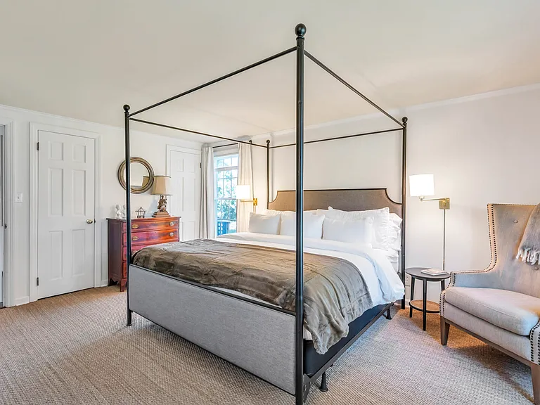 306 Montauk Hwy — Photo 17