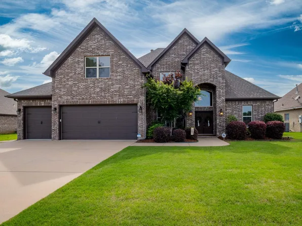 105 Marie Jeanne Dr, North Little Rock, AR 72113