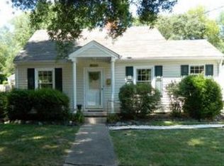 915 Gorrel St, Burlington, NC 27215