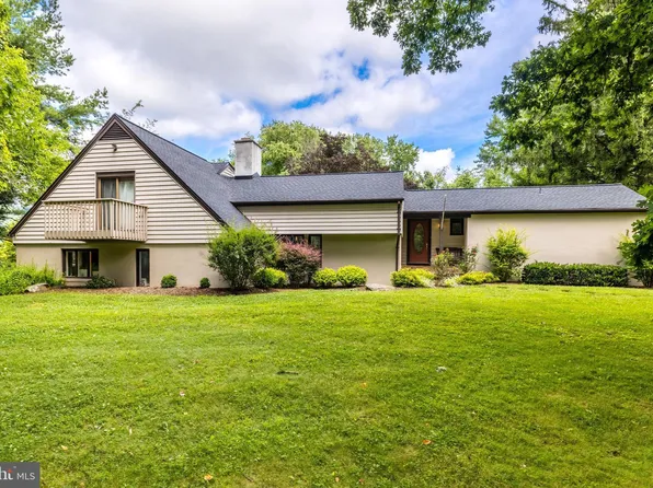 34814 Harry Byrd Hwy, Round Hill, VA 20141