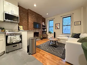 211 East 11th Street