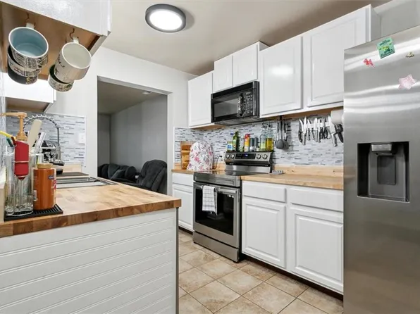 188 Thalia Trace Dr, Virginia Beach, VA 23452