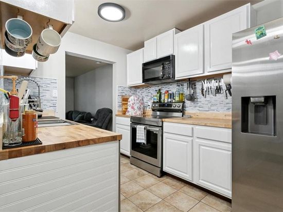 188 Thalia Trace Dr, Virginia Beach, VA 23452