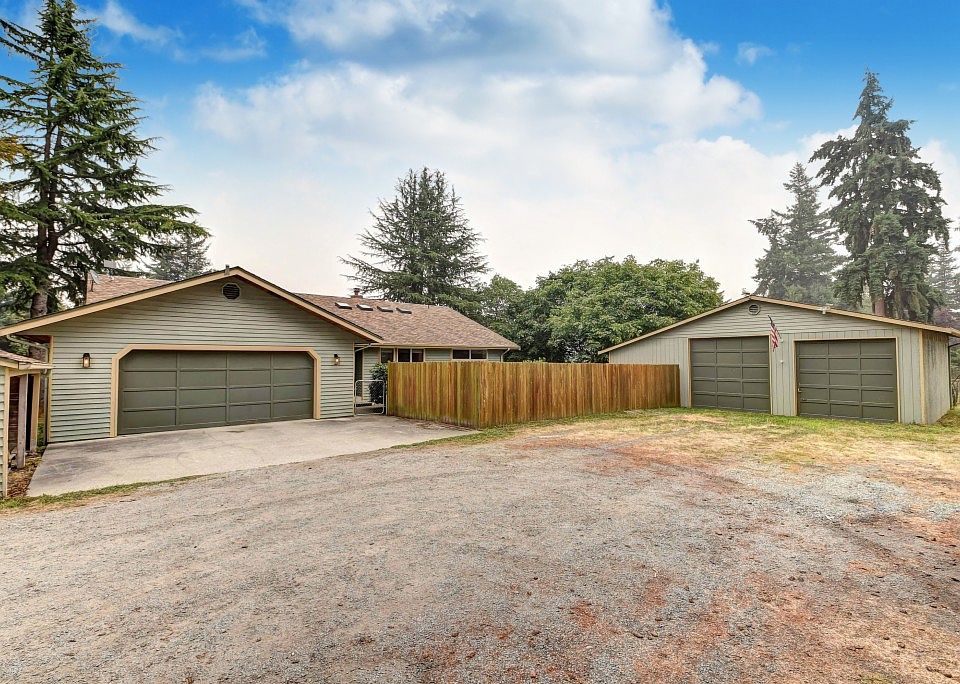 1st image of 74 W Monticello Way