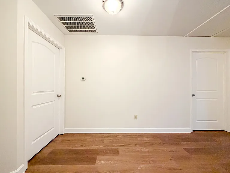 1077 Claylick Rd — Photo 32