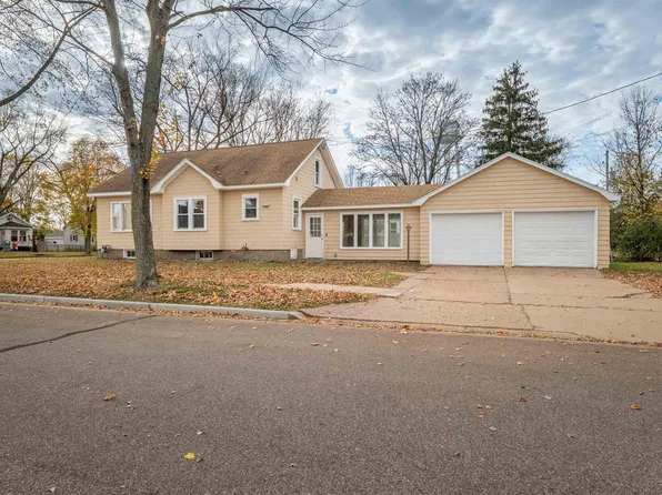 911 1ST STREET, Port Edwards, WI 54469