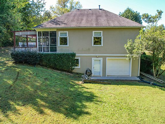 5th image of 210 Anatole Ln NW