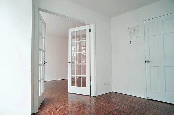 Rented by Goldfarb Properties | media 9