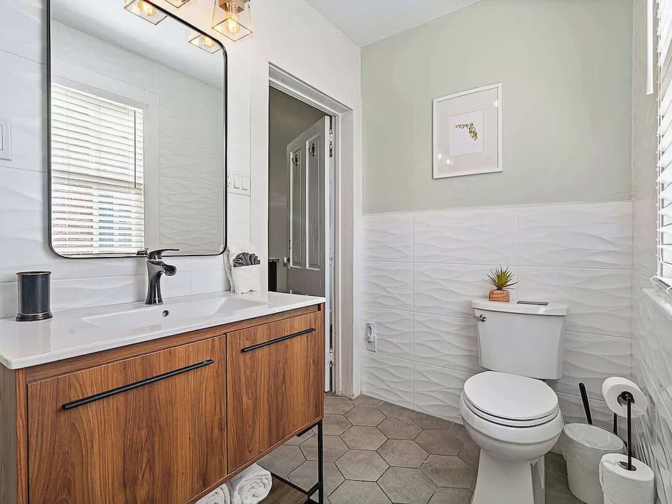 1st image of 23 Old Mission Ave #1