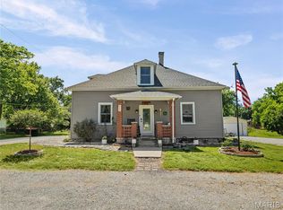833 Edward St, Saint Libory, IL 62282