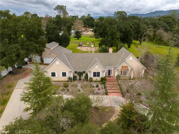 9080 Caleta Ln, Atascadero, CA 93422