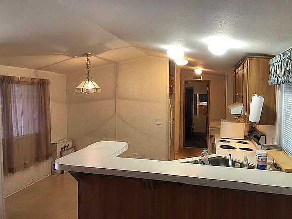 5th image of 925 N Plaza Dr