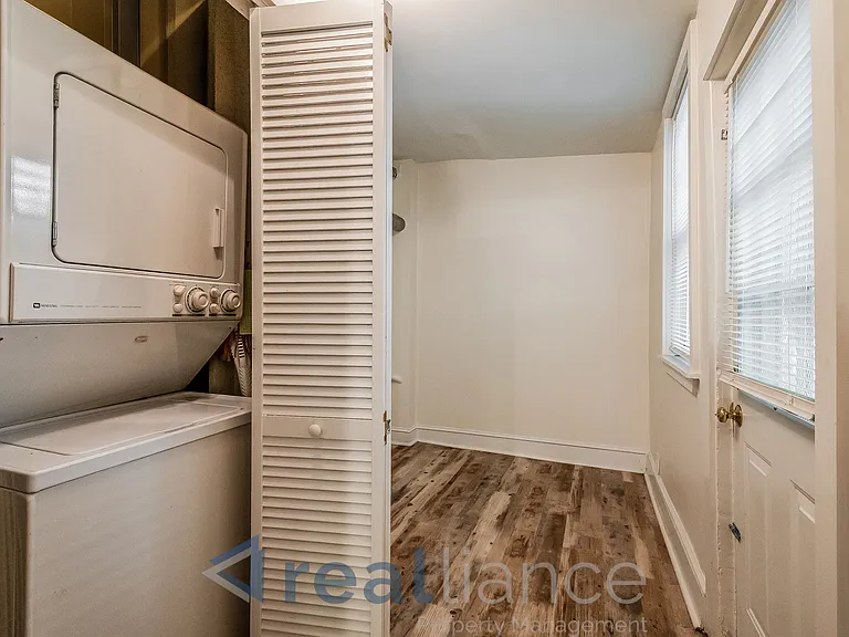 115 16th St SE — Photo 7