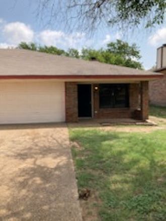 1st image of 2100 Kirby Lee St #2100
