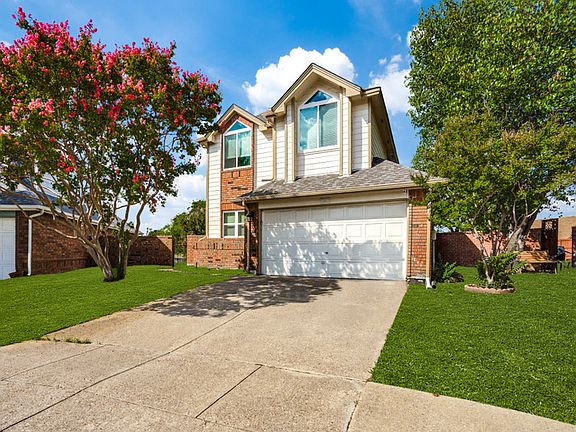 2nd image of 2401 Brooke Ct