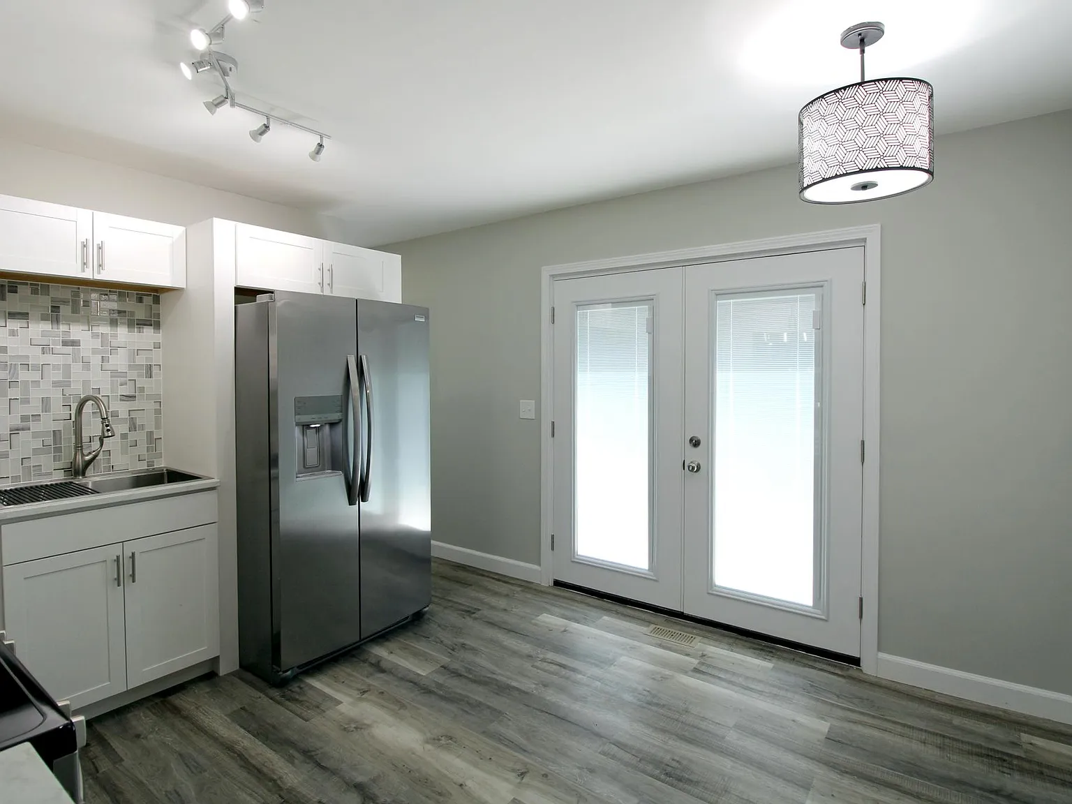 4 bed, 1299 sqft, $1,795 — Photo 4