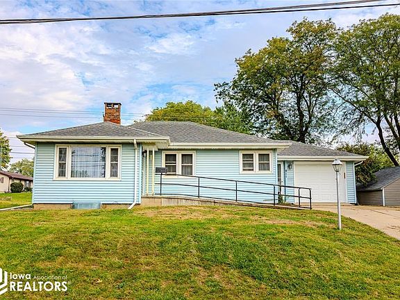 2nd image of 411 College Hill Ave