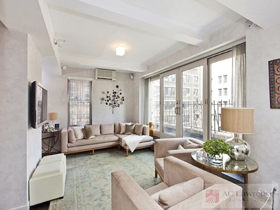 2nd image of 7 Park Ave APT 16A