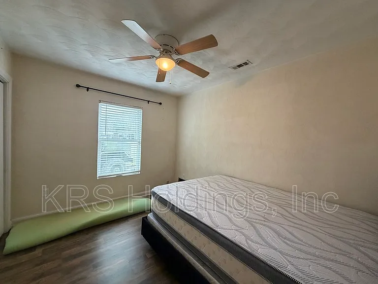 339 Goodman St — Photo 8