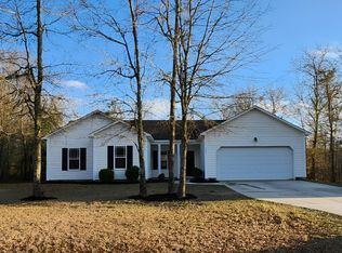 111 Blueberry Fields Rd, Maple Hill, NC 28454