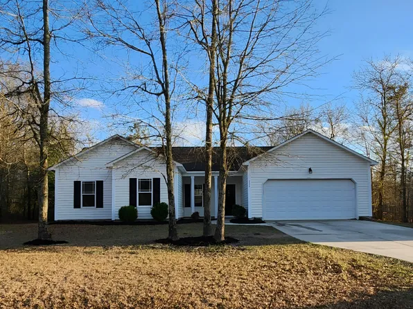 111 Blueberry Fields Road, Maple Hill, NC 28454