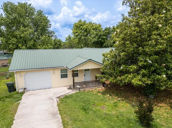 96 Benwick Dr, Crossville, TN 38555
