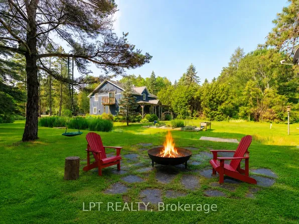 26 Vambola Ave, Georgina, ON L0C 1L0