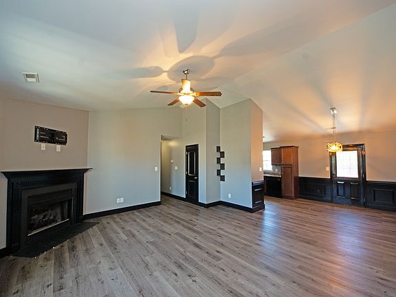 5th image of 315 Basil Ct