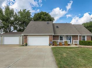 3004 Twin Pines Dr, Harrisonville, MO 64701