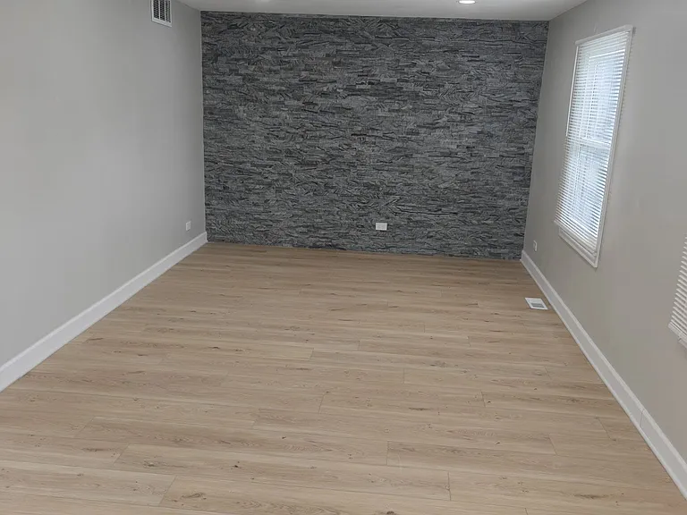 2208 Kensington Dr — Photo 11