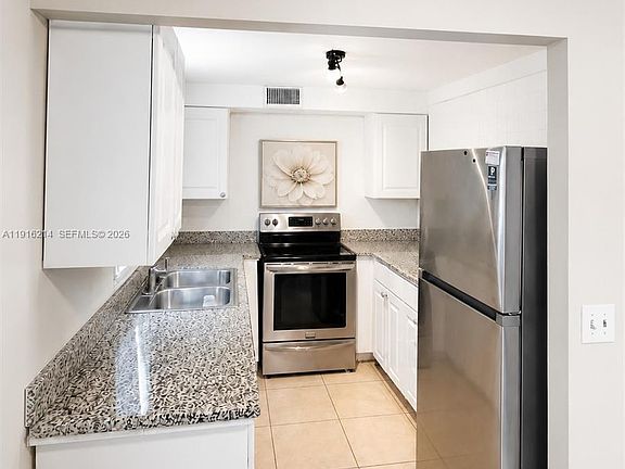 3rd image of 116 Tuscany Ln #B