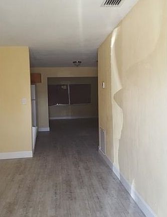 5th image of 623 NW 1st Way