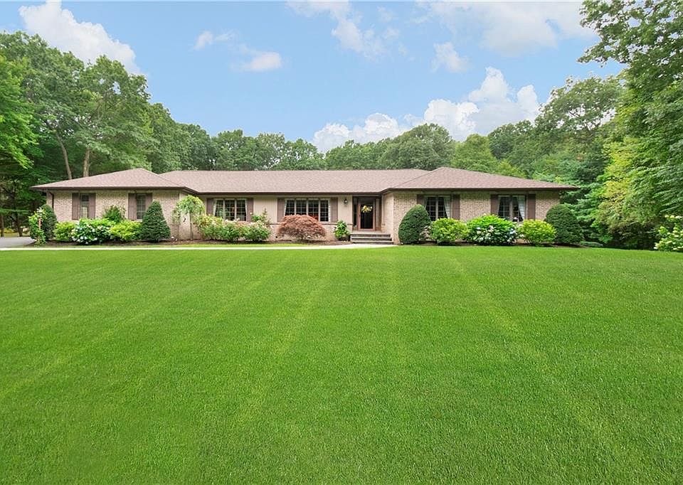 1st image of 117 Beechwood Dr
