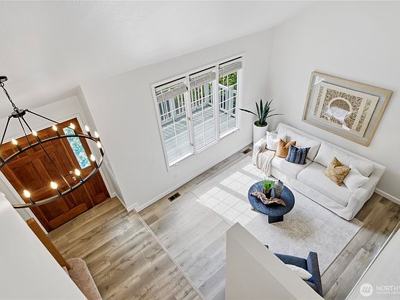 4th image of 5521 James Avenue SE
