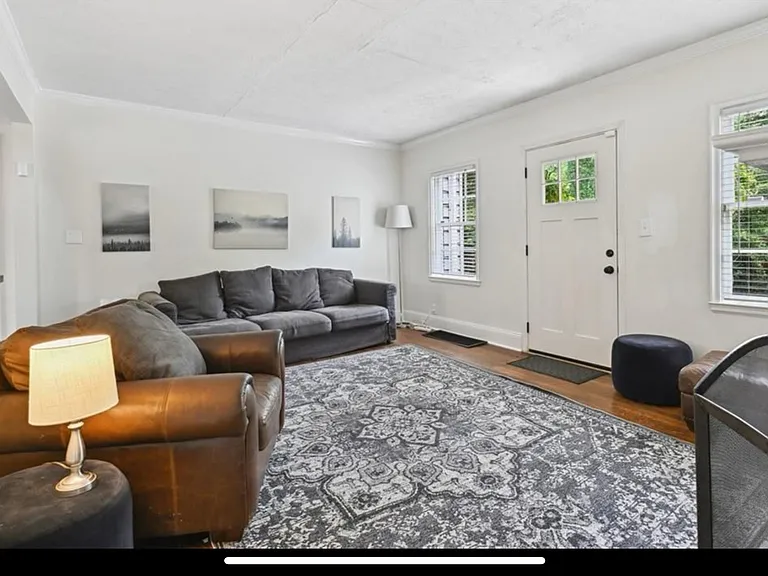 205 Lindbergh Dr NE — Photo 9