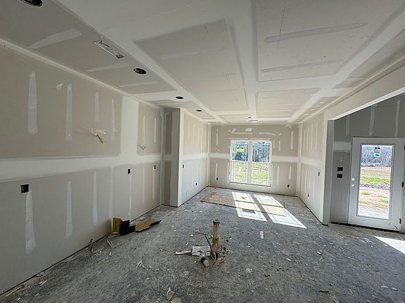 2nd image of 1460 County Road 20
