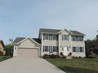 711 S Northstar Pl, Pt Clinton, OH 43452