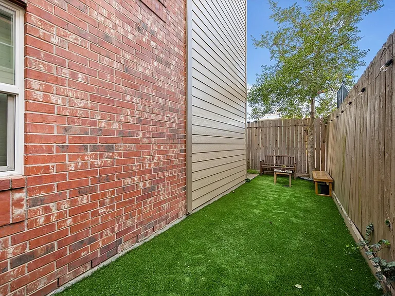 920 Cohn St — Photo 23