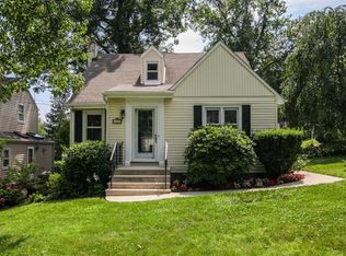17 Stony Hill Pl, Livingston, NJ 07039