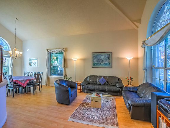 5th image of 11904 Caribou Ave NE