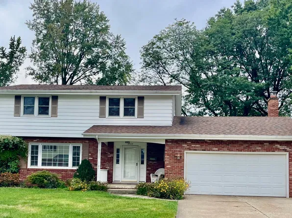2505 Dorset Dr, Valparaiso, IN 46383