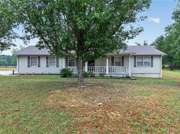 5719 Hill Rd, Powder Springs, GA 30127
