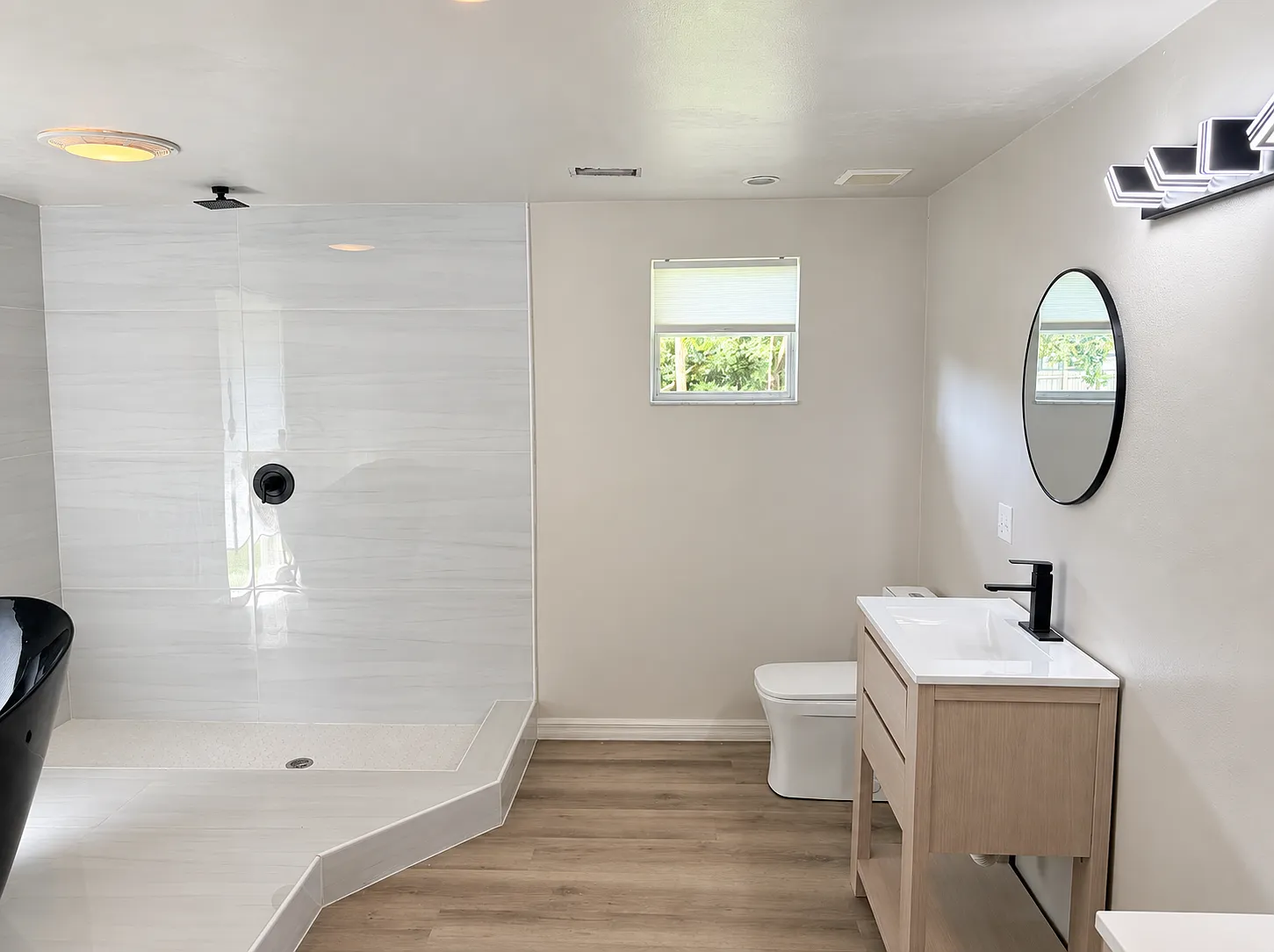 4 bed, 2.5 bath, 2295 sqft, $2,700 — Photo 4