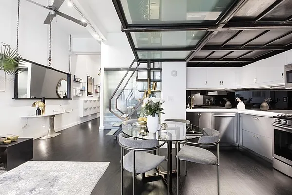 Rented by SERHANT. | media 5